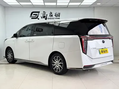 GAC Motor Trumpchi E9 2023, 40000 км, за 24612.86 USD - фото 28