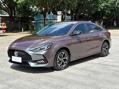 MG MG5 · 2023 год