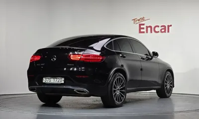 Mercedes-Benz GLC-Class 2019, 62113 км, за 21473.4 USD