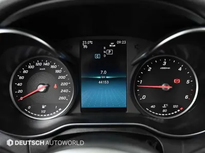 Mercedes-Benz C-Class 2019, 44145 км, за 14763.03 USD - фото 8