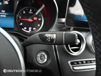 Mercedes-Benz C-Class 2019, 44145 км, за 14763.03 USD - фото 9