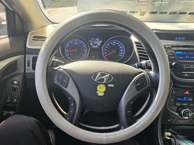 Hyundai Avante 2015, 129858 км, за 2816.07 USD - фото 7