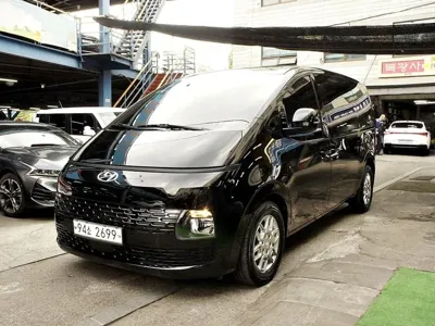Hyundai Staria 2022, 127013 км, за 12012.6 USD