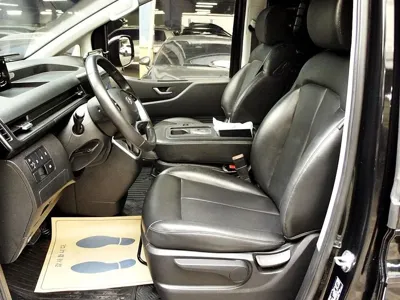 Hyundai Staria 2022, 127013 км, за 12012.6 USD