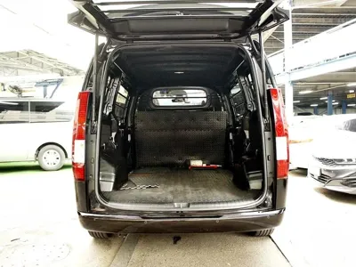 Hyundai Staria 2022, 127013 км, за 12012.6 USD - фото 17