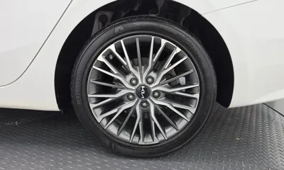 Kia K3 2022, 84613 км, за 16221.51 USD - фото 21