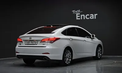 Hyundai i40 2013, 154859 км, за 2893.98 USD