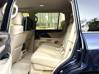 Lexus LX 2016, 90000 км, за 108591.18 USD - фото 6
