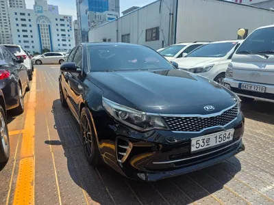 Kia K5 · 2016 год