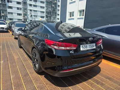 Kia K5 2016, 158000 км, за 3872.92 USD