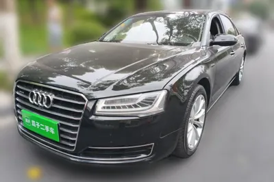 Audi A8 · 2016 год