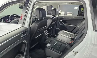 Volkswagen Tiguan 2020, 50866 км, за 16148.98 USD - фото 26