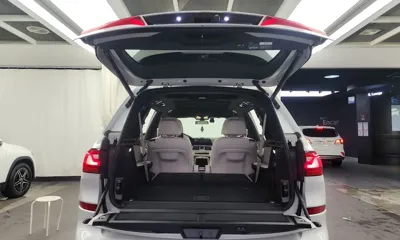 BMW X7 2022, 60832 км, за 53209.69 USD - фото 20