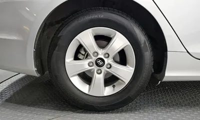 Hyundai Sonata 2014, 43281 км, за 4291.2 USD