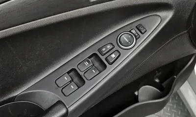 Hyundai Sonata 2014, 43281 км, за 4291.2 USD - фото 16