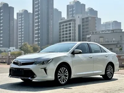 Toyota Camry · 2017 год