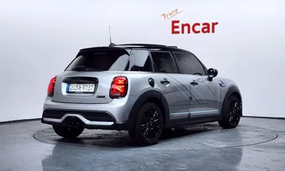 MINI Cooper 2024, 36953 км, за 17589.59 USD