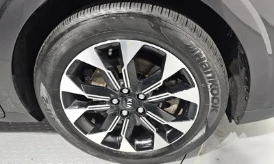 Kia Canival 2021, 113997 км, за 14910.66 USD