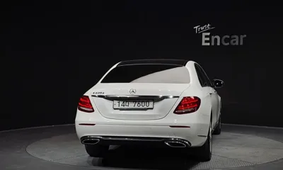 Mercedes-Benz E-Class 2017, 121185 км, за 12676.33 USD