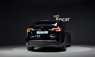 Tesla Model Y 2023, 74991 км, за 28817.12 USD