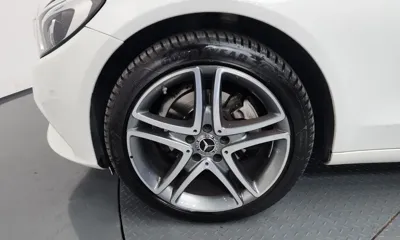 Mercedes-Benz C-Class 2018, 81063 км, за 10148.33 USD