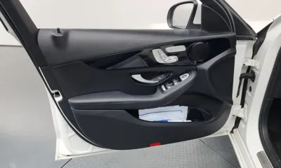 Mercedes-Benz C-Class 2018, 81063 км, за 10148.33 USD - фото 24