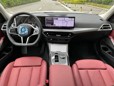 BMW 3 Series 2025, 10000 км, за 27071.67 USD