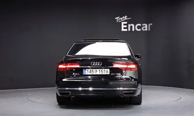 Audi A8 2015, 102809 км, за 12884.04 USD