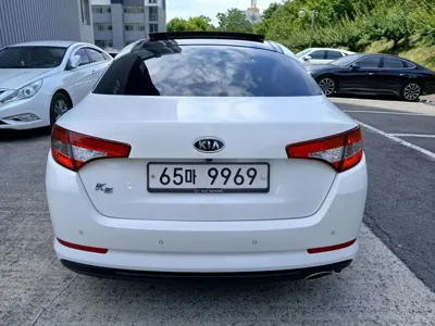 Kia K5 2012, 247025 км, за 1837.99 USD