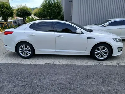 Kia K5 2012, 247025 км, за 1837.99 USD