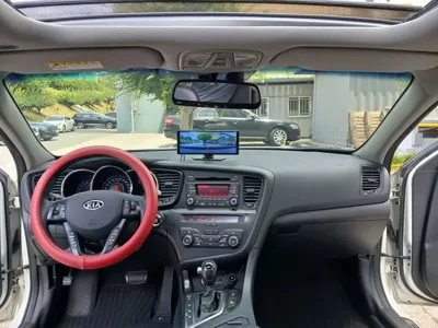 Kia K5 2012, 247025 км, за 1837.99 USD