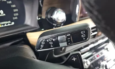Lincoln Corsair 2021, 55070 км, за 18054.76 USD - фото 29