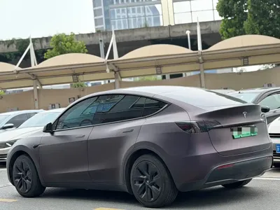 Tesla Model Y 2023, 65000 км, за 24278.52 USD