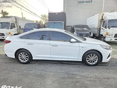 Hyundai Sonata 2019, 139477 км, за 6940.78 USD - фото 19