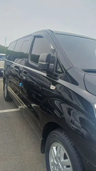 Hyundai Starex 2017, 265000 км, за 3216.49 USD