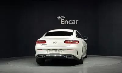 Mercedes-Benz E-Class 2017, 80857 км, за 14630.51 USD