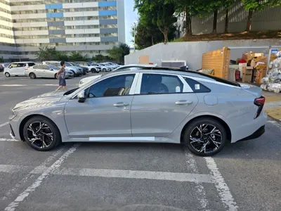 Kia K5 · 2026 год