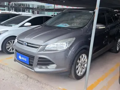Ford Kuga · 2013 год