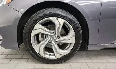 Honda Accord 2018, 93985 км, за 9250.82 USD