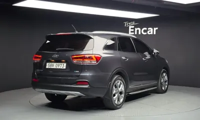 Kia Sorento 2016, 93142 км, за 8024.21 USD