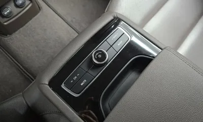 Kia K7 2018, 98998 км, за 8336.62 USD - фото 15