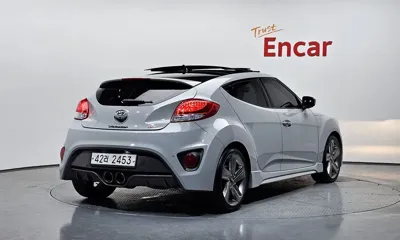 Hyundai Veloster 2013, 120962 км, за 3512.88 USD