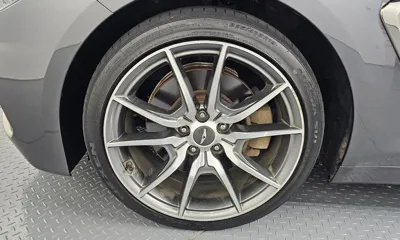 Genesis G70 2018, 134973 км, за 10496.26 USD