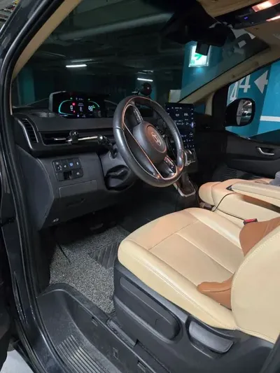 Hyundai Staria 2025, 91000 км, за 16525.66 USD