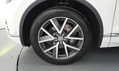 Volkswagen Touareg 2020, 234348 км, за 19830.79 USD