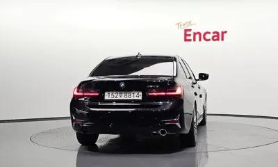 BMW 3-Series 2019, 72303 км, за 22974.92 USD