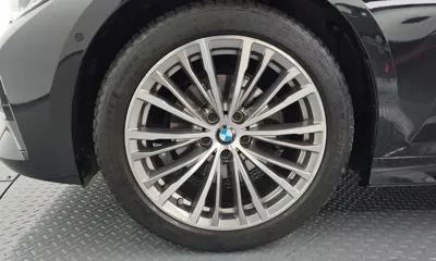 BMW 3-Series 2019, 72303 км, за 22974.92 USD