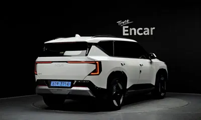 Kia EV5 2026, 8606 км, за 34778.64 USD