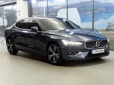 Volvo S60 · 2022 год