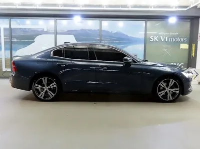 Volvo S60 2022, 190041 км, за 11553.11 USD